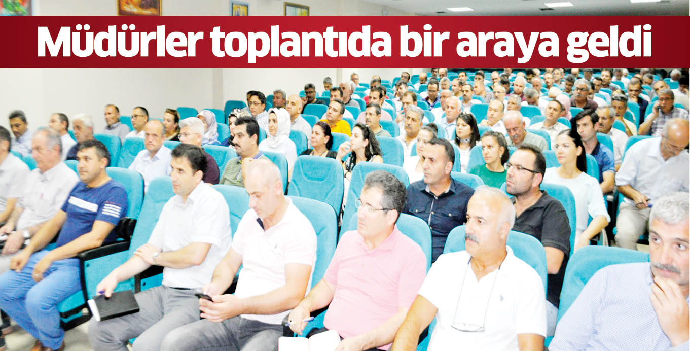 Müdürler toplantıda bir araya geldi