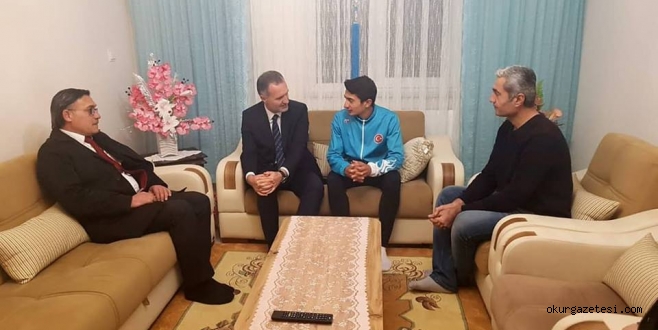 Başkan Taban, Milli Atlet’i ödüllendirdi