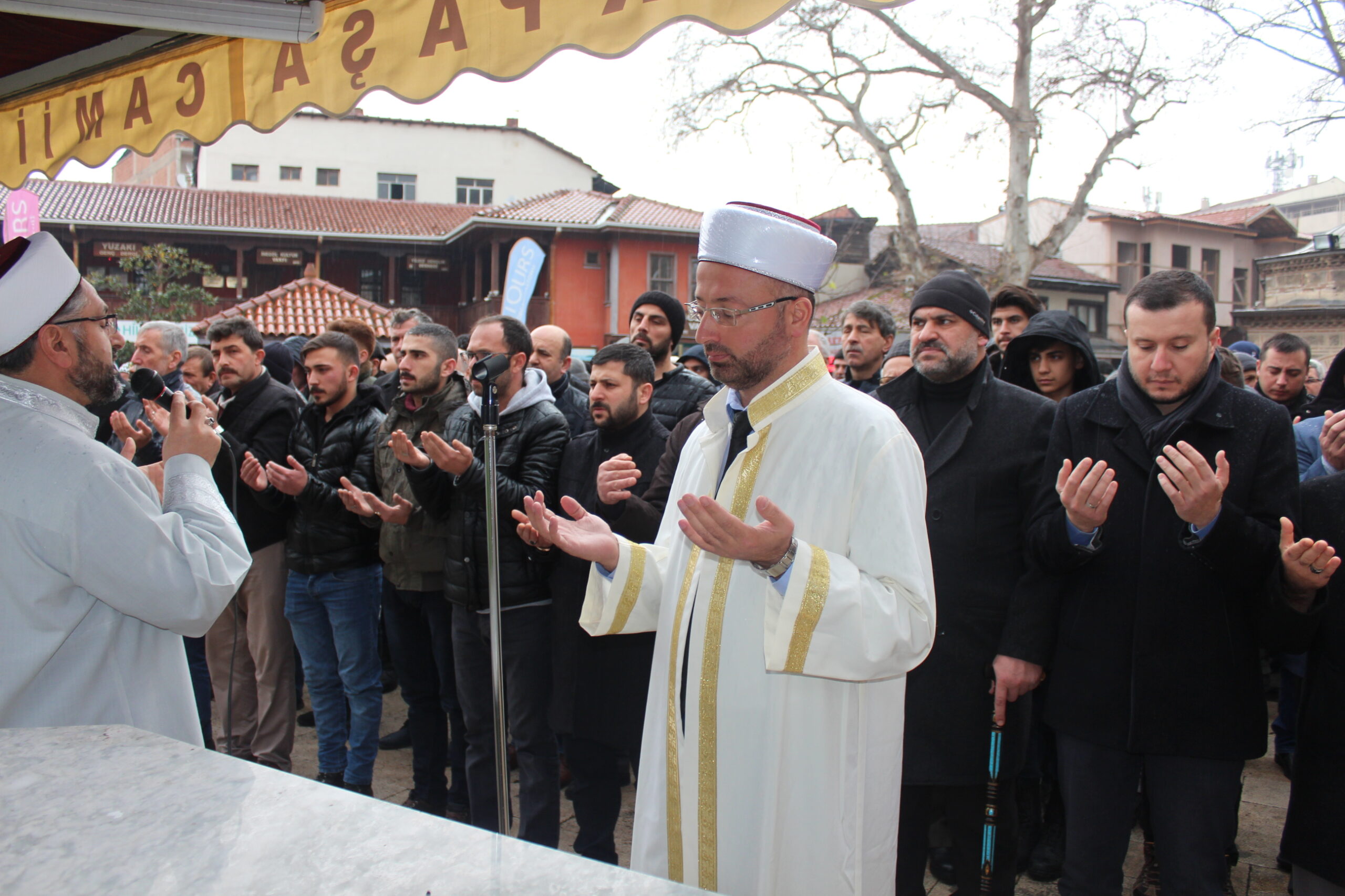Doğu Türkistan için gıyabi cenaze namazı kılındı