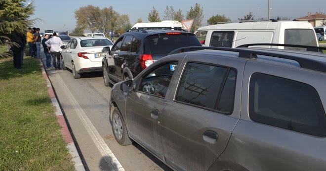 İnegöl’de 6 araç birbirine girdi