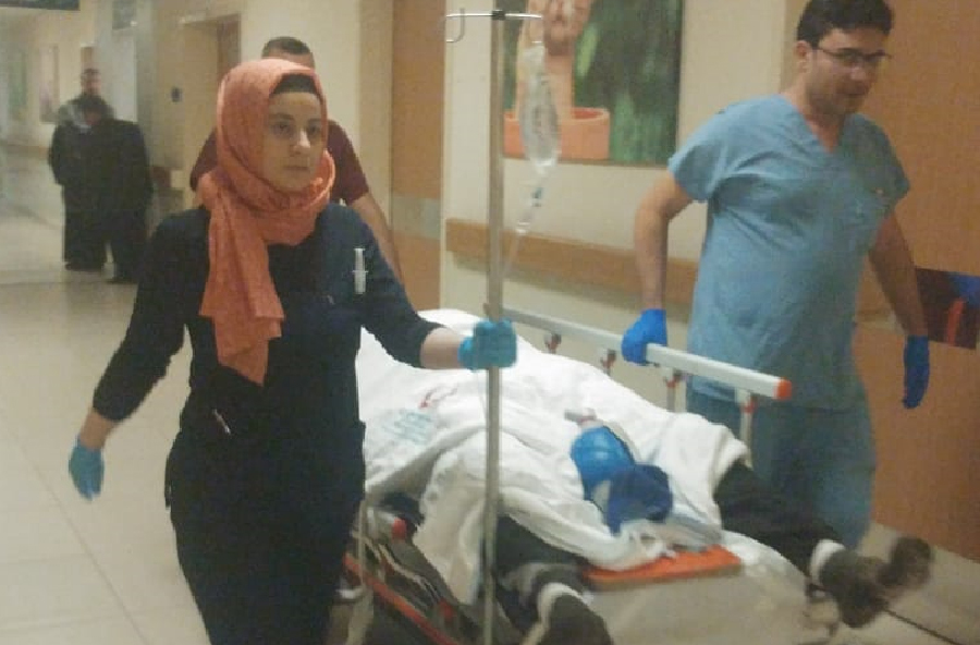 Tomrukların altında kalan adam 13 gün hayata tutunabildi