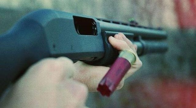 Tüfeği Oyuncak Sandı Annesini Vurdu