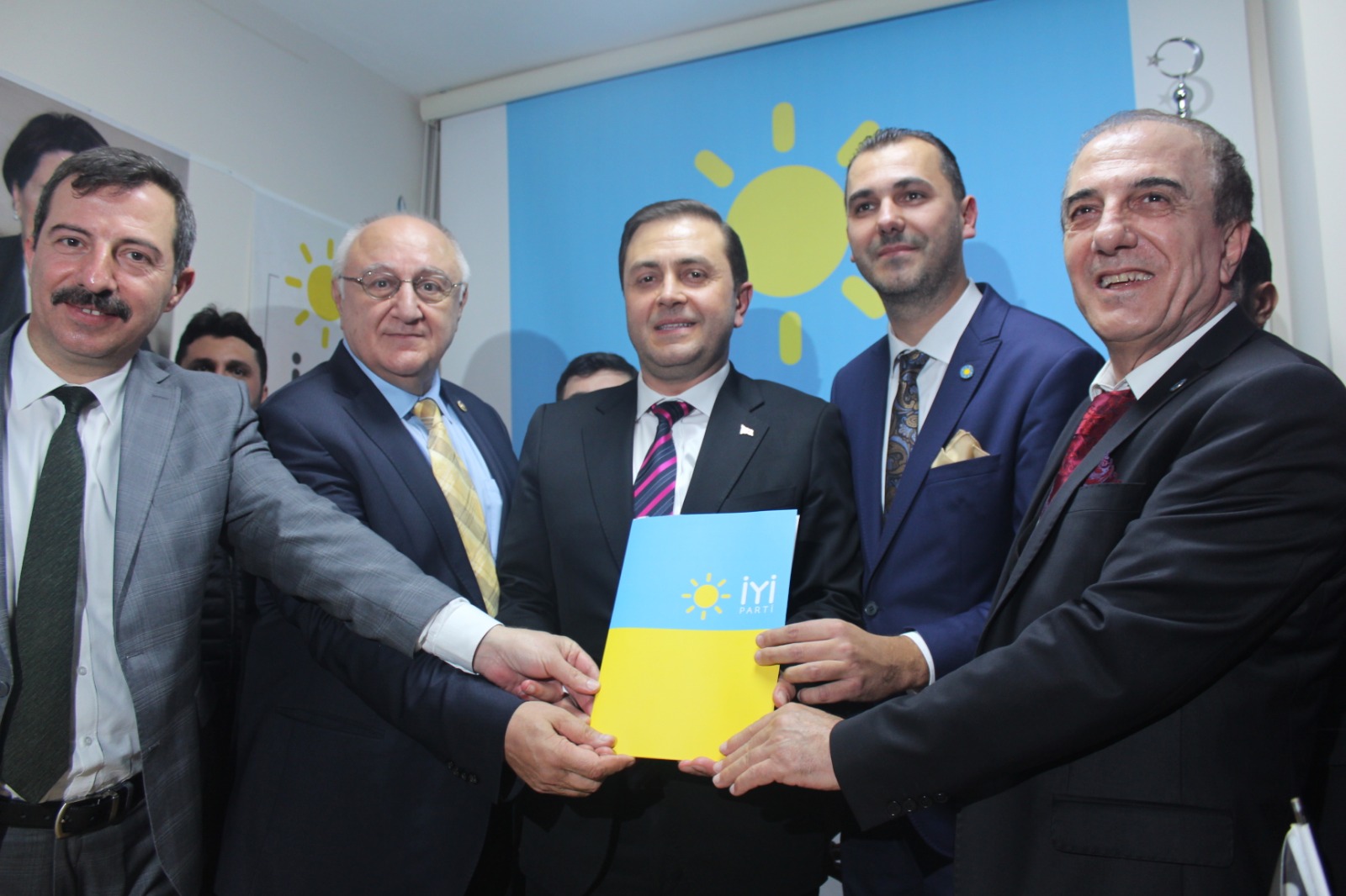 Hakan Özdemir İnegöl Belediye Başkan adayı olarak açıklandı