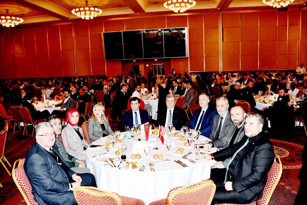 Protokol İnegöllü mobilyacıları İMOB’da yalnız bırakmadı