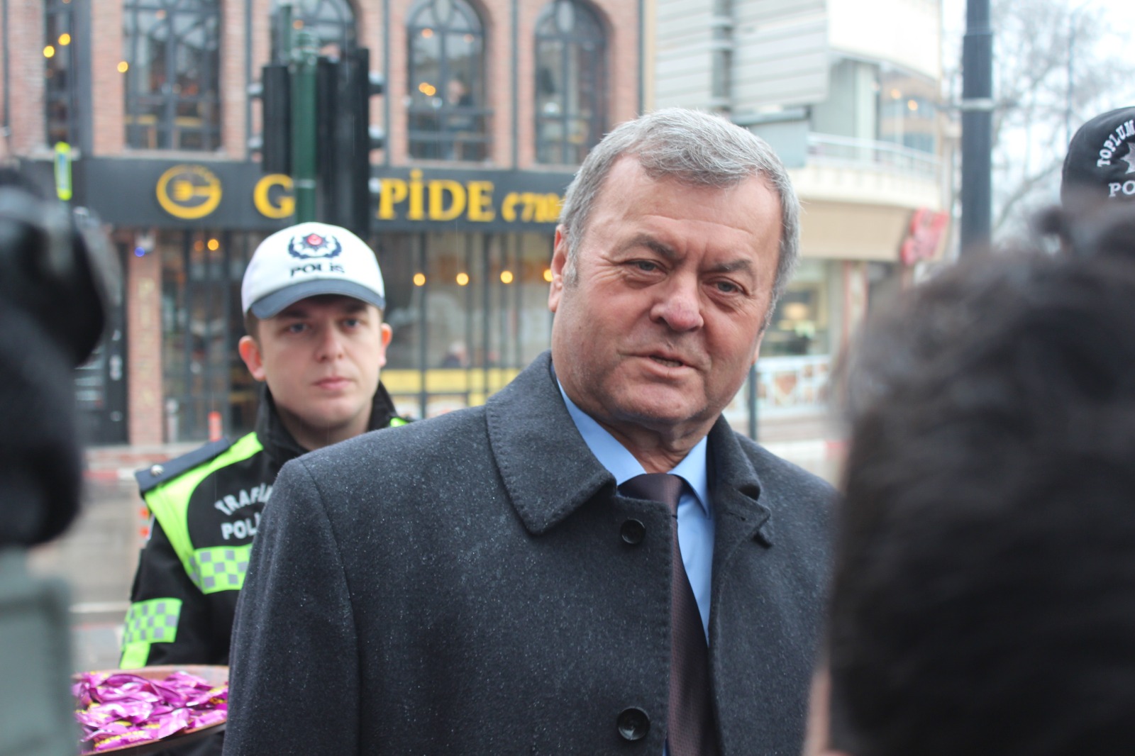 Güzel bir şekilde seçimlerimizi yaparız