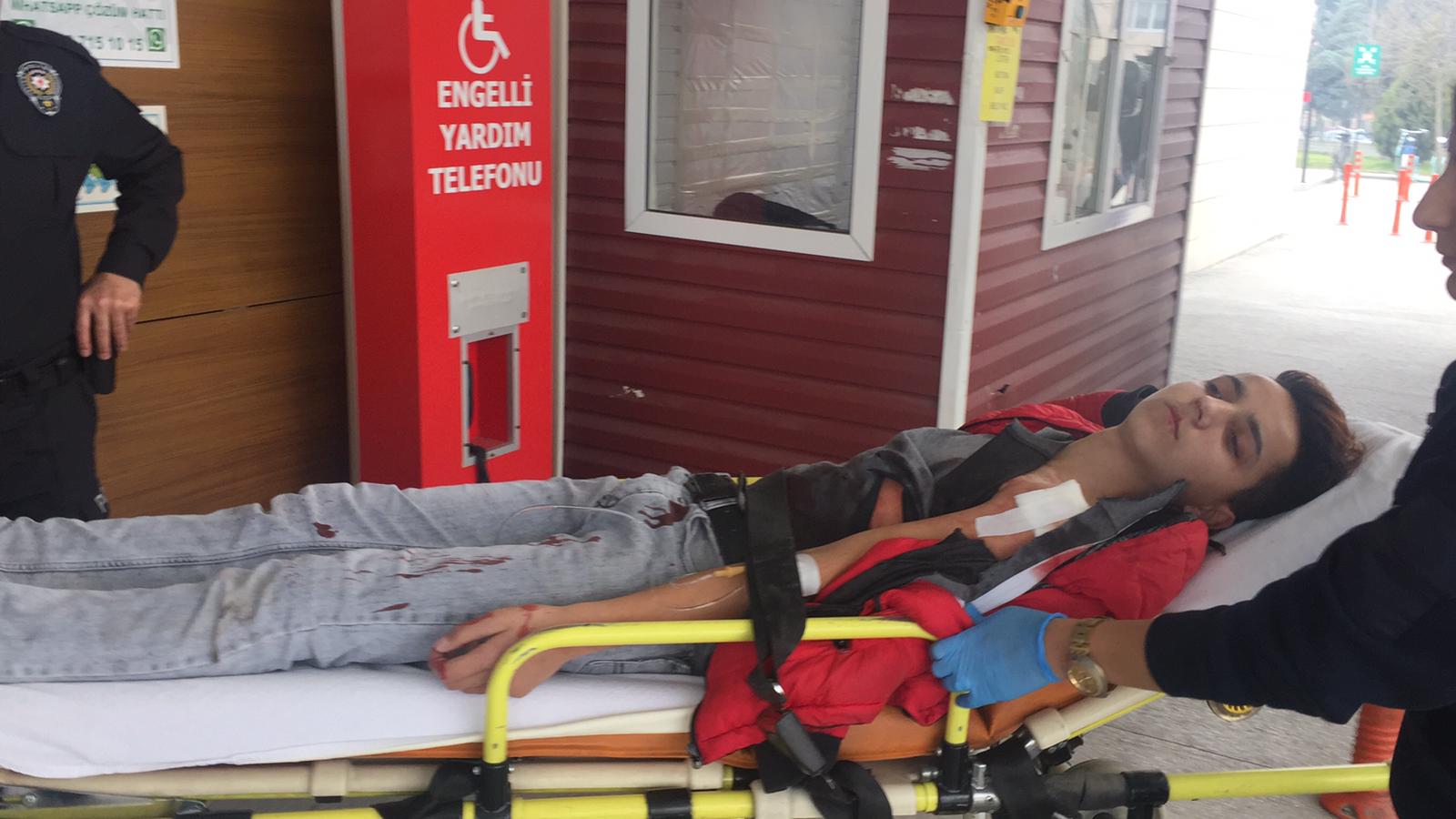 İnegöl’de 15 yaşındaki çocuğu bıçakladılar