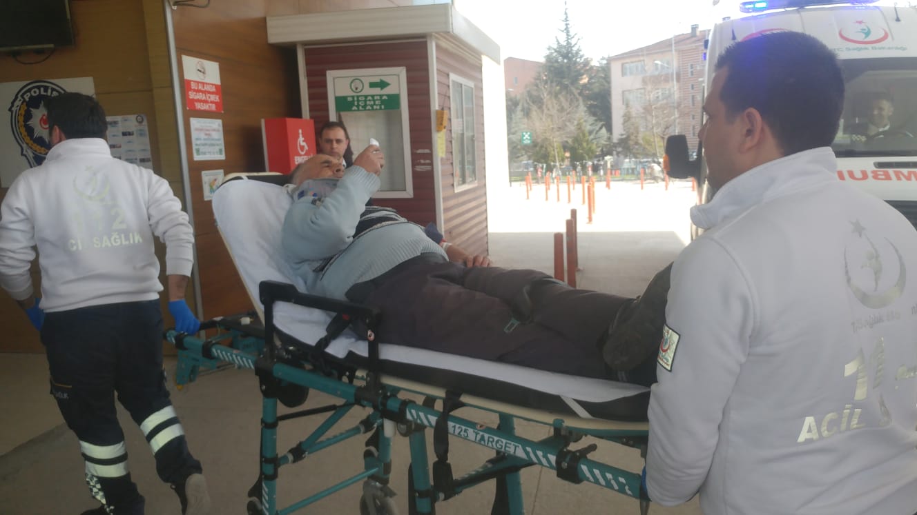 Kamyonet ile bisiklet çarpıştı; 1 yaralı