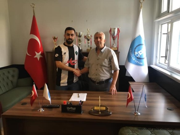 AKHİSARSPOR İÇ TRANSFERDE BİLAL BİLGİ İLE YENİDEN ANLAŞTI