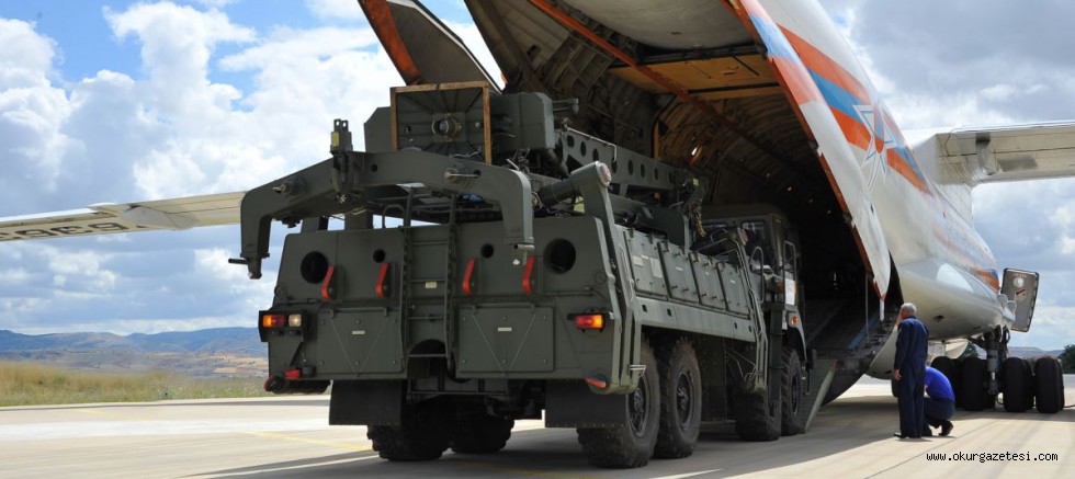 “DIŞARIDAN GELECEK HiÇBiR YARDIM BiZi KURTARMAZ”