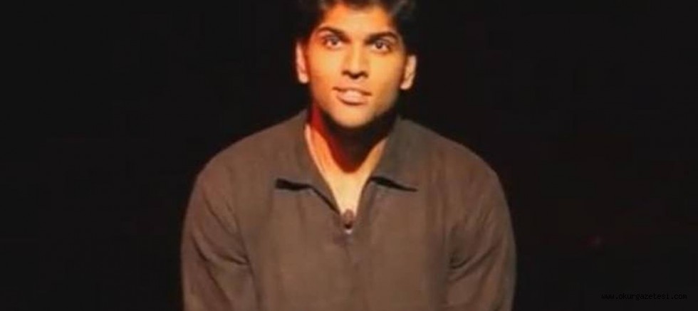 üNLü KOMEDYEN SAHNEDE HAYATINI KAYBETTi!