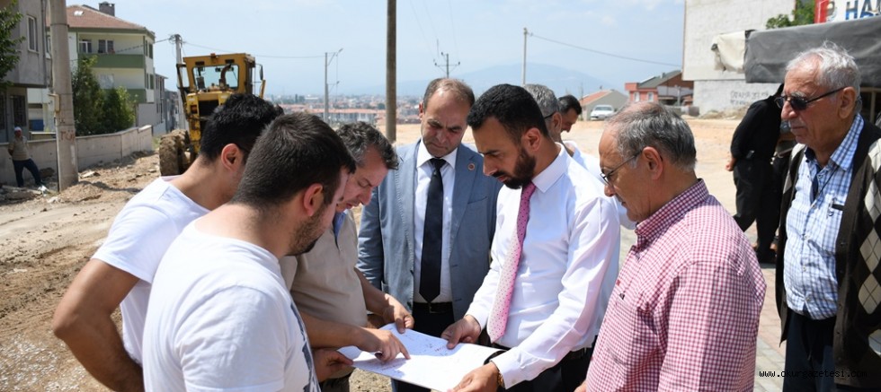 YOL VE OTOPARK YAPIM ÇALIŞMALARI SüRüYOR