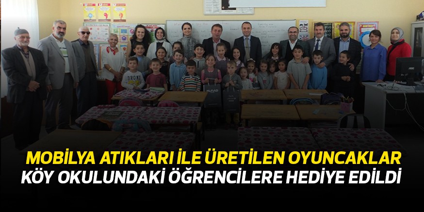 KÖY OKULUNDAKİ ÖĞRENCİLERE HEDİYE EDİLDİ