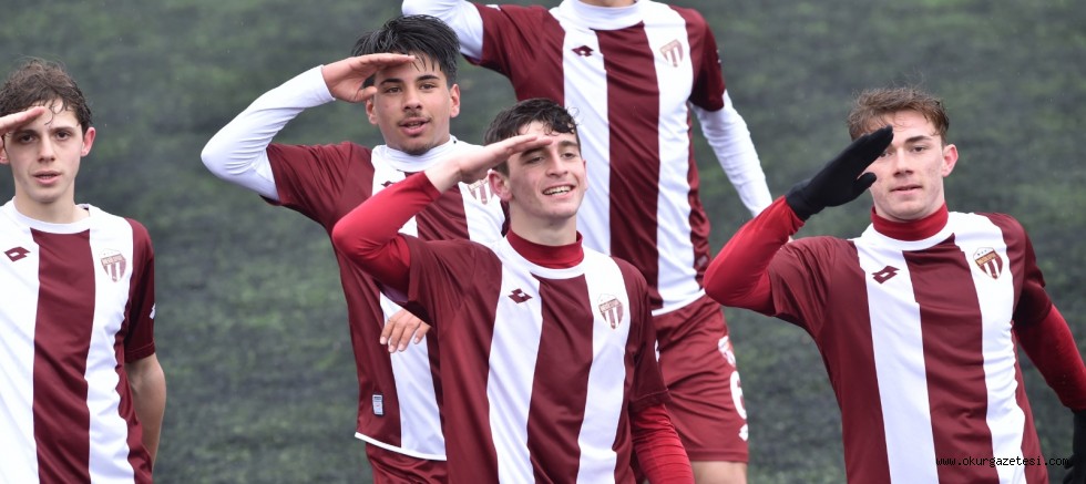 U-19’dan asker selamı