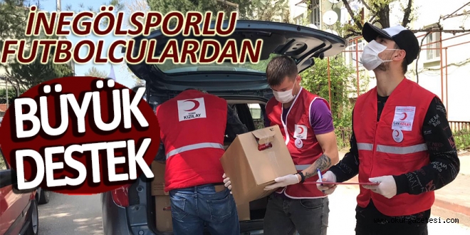 İNEGÖLSPOR’LU FUTBOLCULAR KIZILAY İLE BİRLİKTE ERZAK DAĞITIYOR