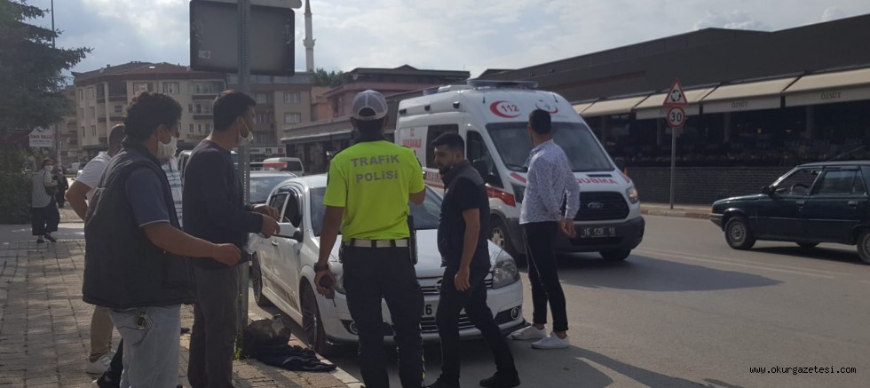 Otomobil yayaya çarptı