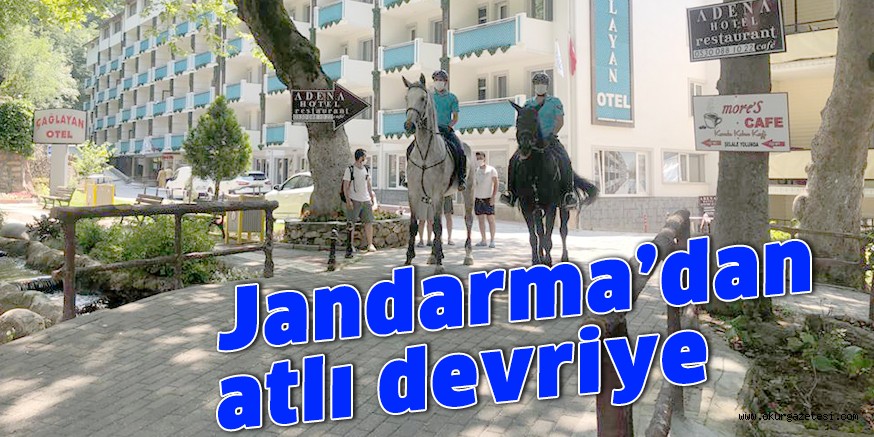Jandarma’dan atlı devriye