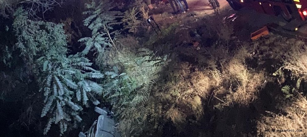 ARAÇ DEREYE UÇTU 3 YARALI