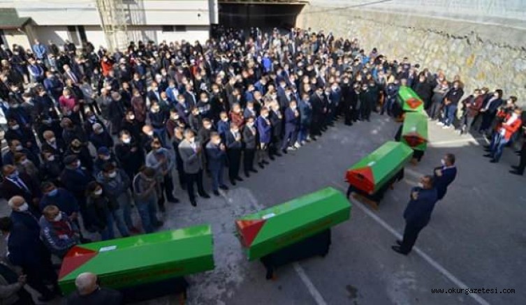 Depremde ölen babaanne ve 4 torunu toprağa verildi