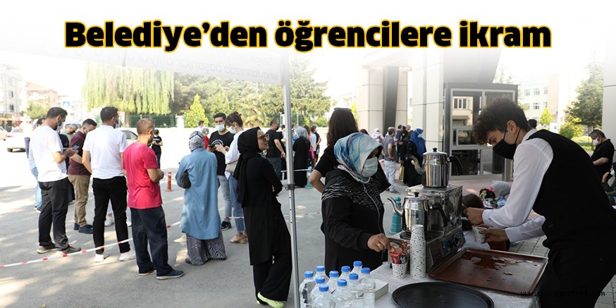 Belediye’den öğrencilere ikram