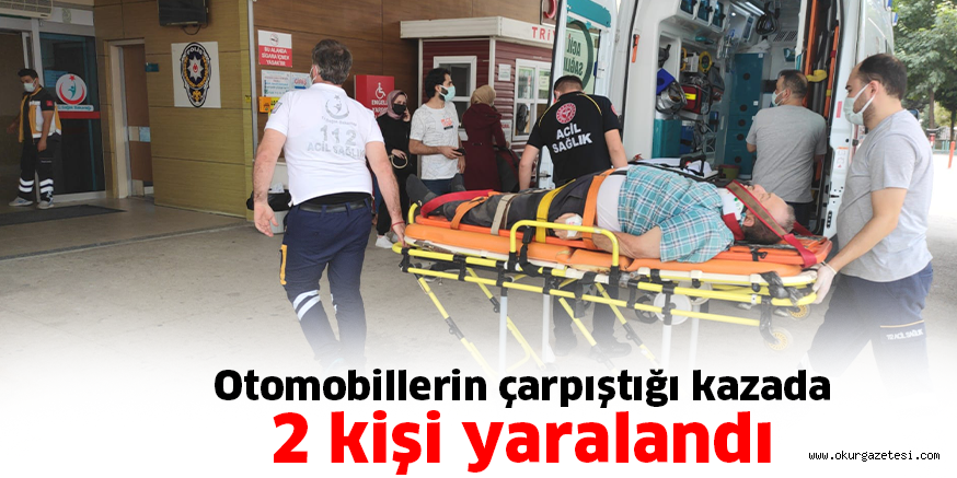 Otomobillerin çarpıştığı kazada 2 kişi yaralandı