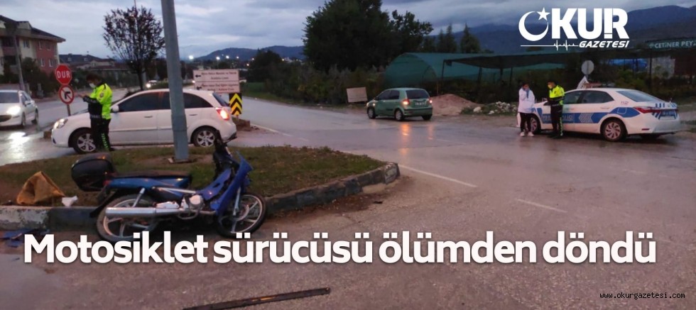 Otomobilin çarptığı motosikletin sürücüsü yaralandı