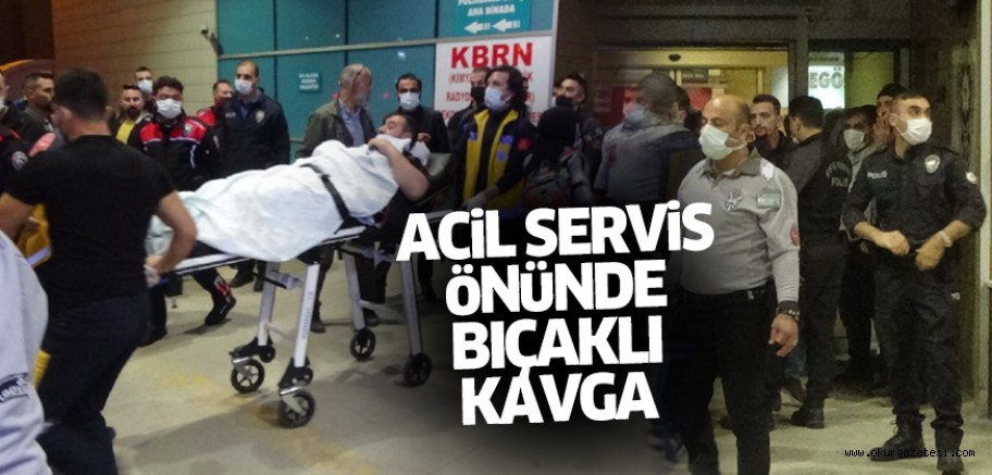 Bıçakların konuştuğu kavgada 4 kişi yaralandı Hastane önü karıştı