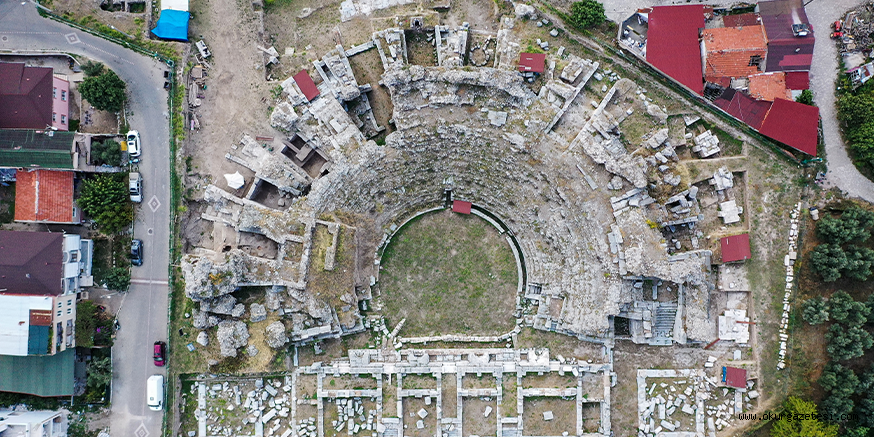 İznik’teki Roma Tiyatrosu’nda çini atölyesi bulundu