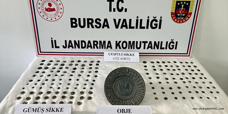 Bursa’da durdurulan taksiden tarihi eserler çıktı