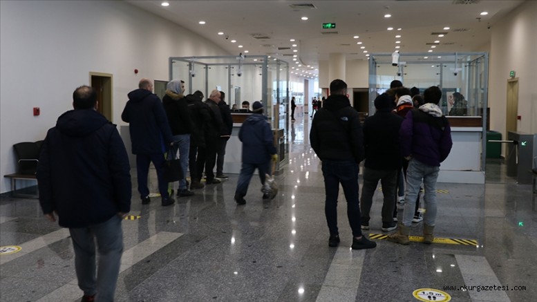 Ukrayna’dan çoğu öğrenci 184 kişilik grup Hamzabeyli Sınır Kapısı’na ulaştı