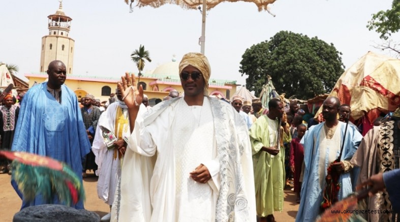 Kamerun’da hala devam eden Osmanlı kültürü: Cuma selamlığı