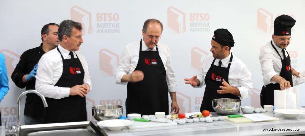 Bursa’da “Türk Mutfağı Haftası”nda cantık ve süt helvası tanıtıldı