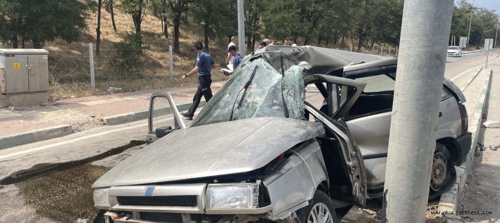 Direğe çarpan otomobilin sürücüsü ağır yaralandı
