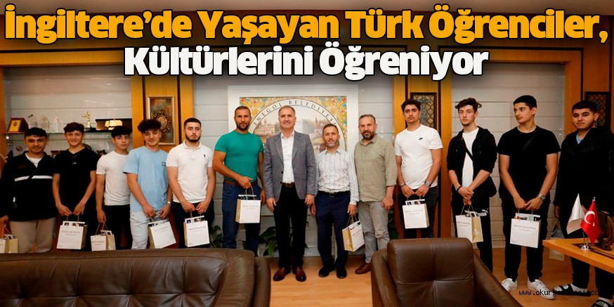 İngiltere’de Yaşayan Türk Öğrenciler, Kültürlerini Öğreniyor