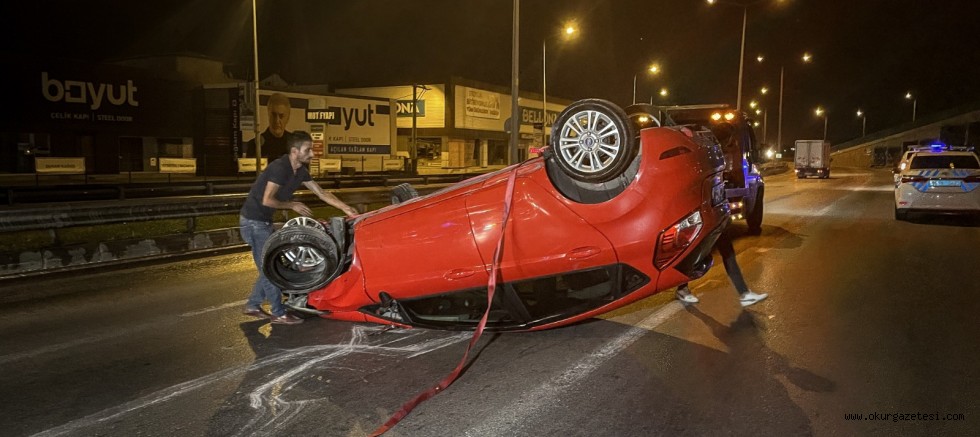 Sürücü, takla atan otomobilden yara almadan kurtuldu