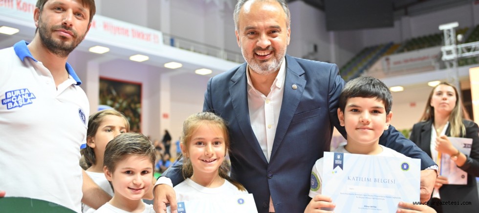 Yaz spor okullarına renkli veda