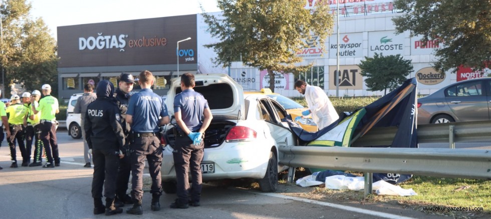 Bariyere çarpan otomobilin sürücüsü hayatını kaybetti