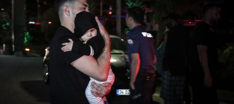 Bursa’da yangın çıkan otel boşaltıldı