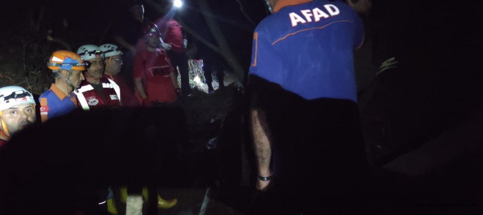 Kaybolan yaşlı adamın dere yatağında cansız bedeni bulundu