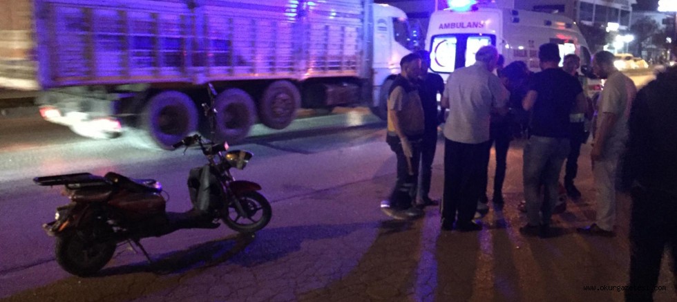 Otomobil ile elektrikli bisiklet çarpıştı 5 yaralı