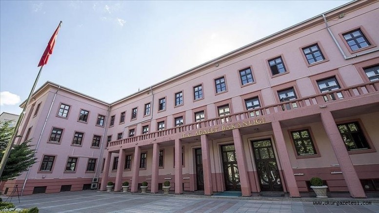 Adalet Bakanlığı başörtüsüne yönelik anayasa değişikliği çalışmalarına başladı