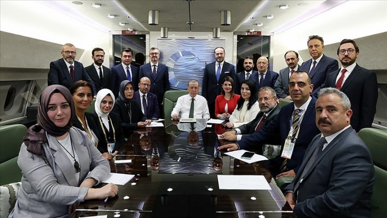 Cumhurbaşkanı Erdoğan: Başörtüsü konusunda güzel bir hazırlık yapılacak, anayasa değişikliği olarak Meclise sunacağız