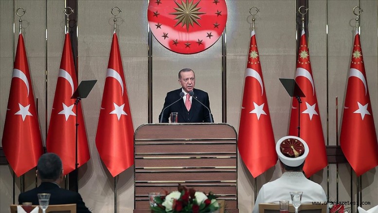 Cumhurbaşkanı Erdoğan: Başörtüsüne anayasal güvence kazandırırken, aileyi de korumayı hedefliyoruz