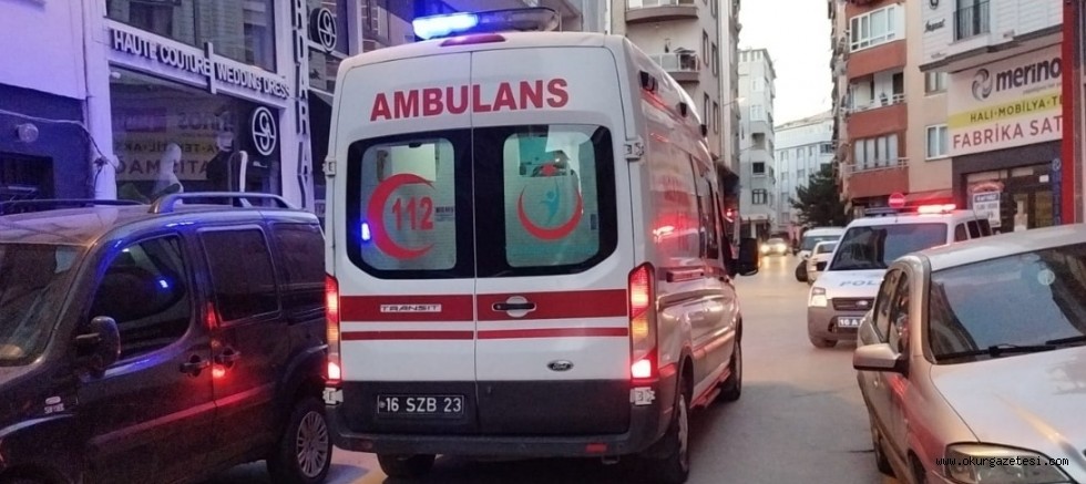 Sokakta yaralı bulunan genç hastanede hayatını kaybetti