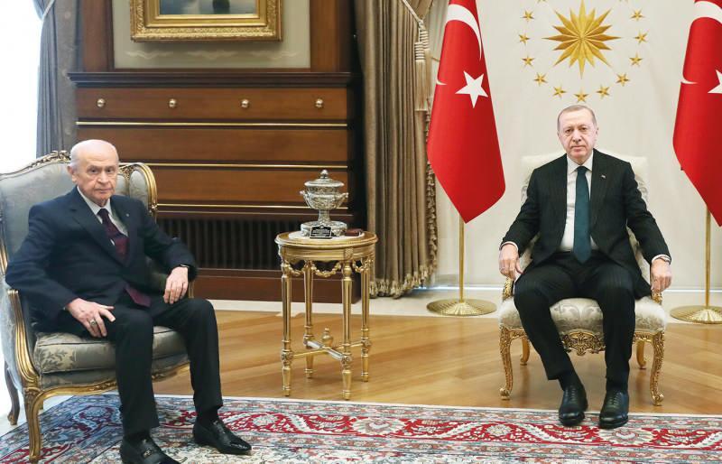 Cumhurbaşkanı Erdoğan, Devlet Bahçeli'yi Külliye'de ağırladı