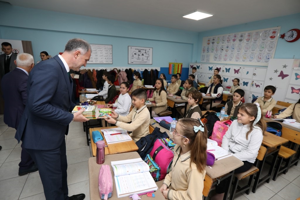 Bir küçük kapakla kocaman mutluluklara vesile oldular