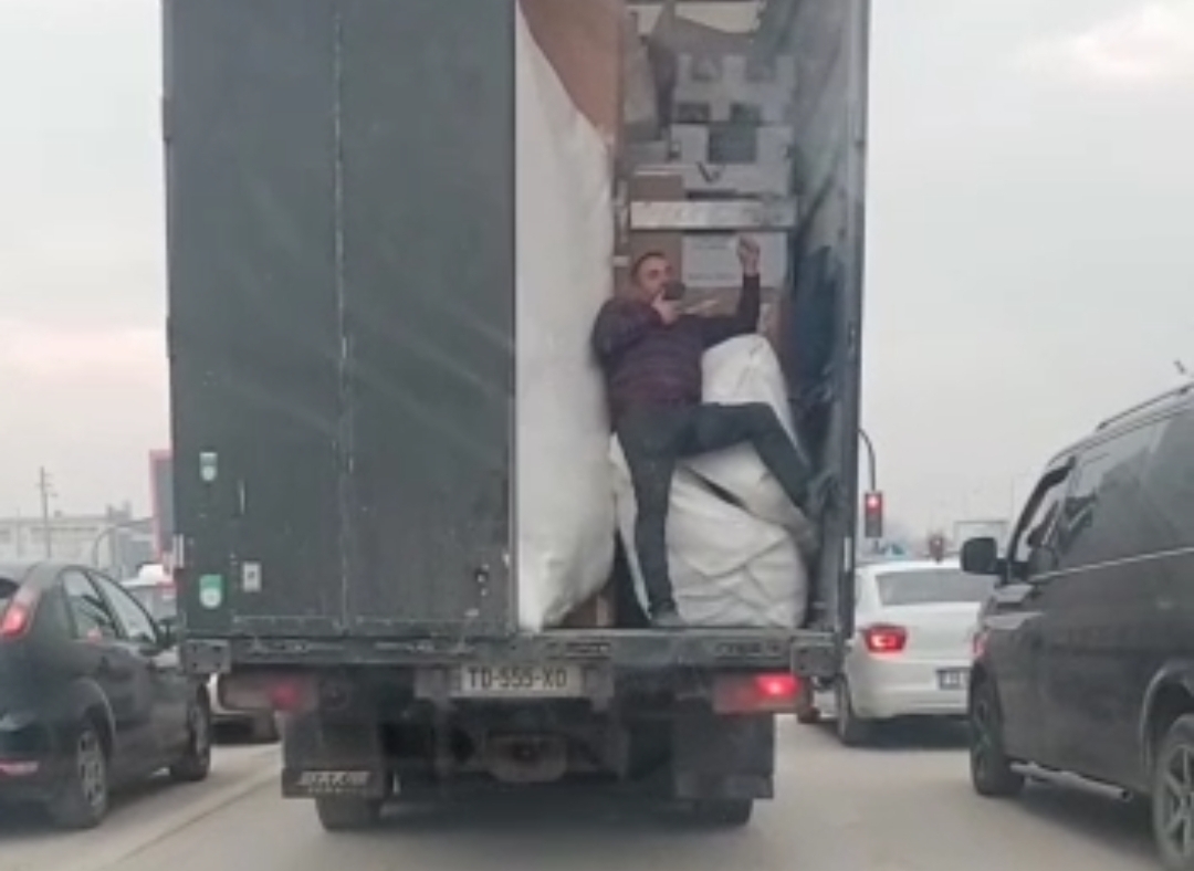 İnegöl’de tehlikeli yolculuk