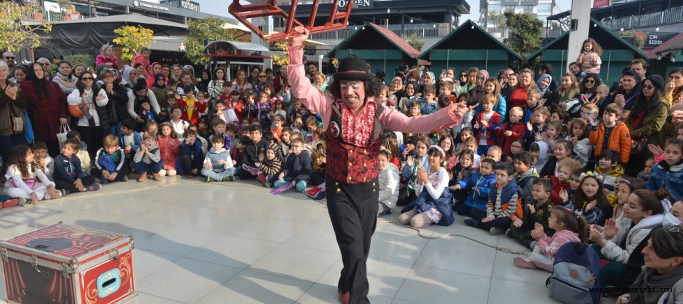 Bursa’nın her köşesinde tiyatro