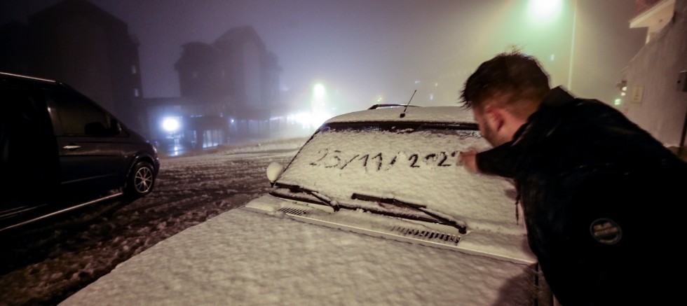 Uludağ’da kar yağışı başladı