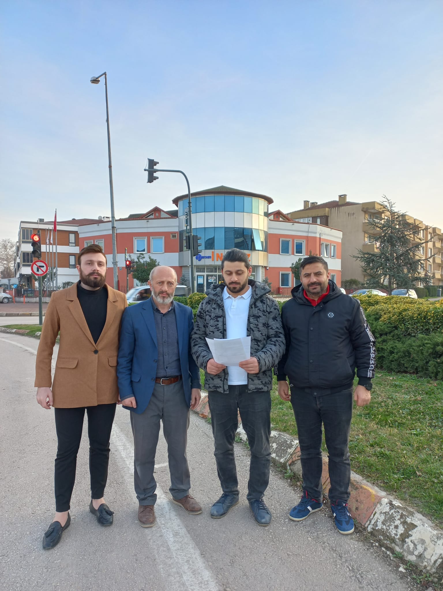 Saadet Partisi’nden ilginç öneri; İnegölspor tesisleri katlı otopark ve pazar olsun