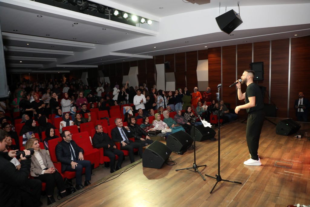 İnegöllüler Safa Zakir’le 90’lara yolculuk yaptı